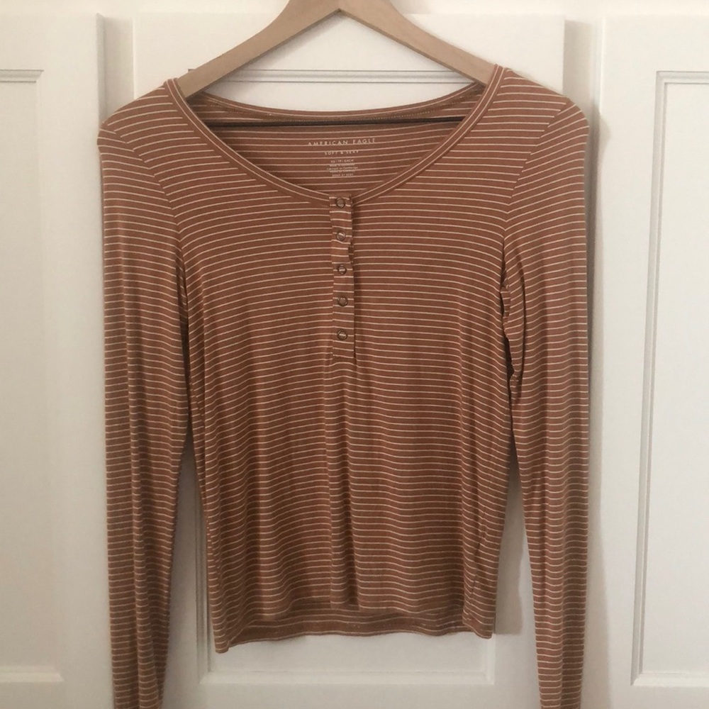 Soft & Sexy American Eagle top